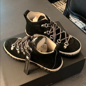 Brand new girls Sorel Boots